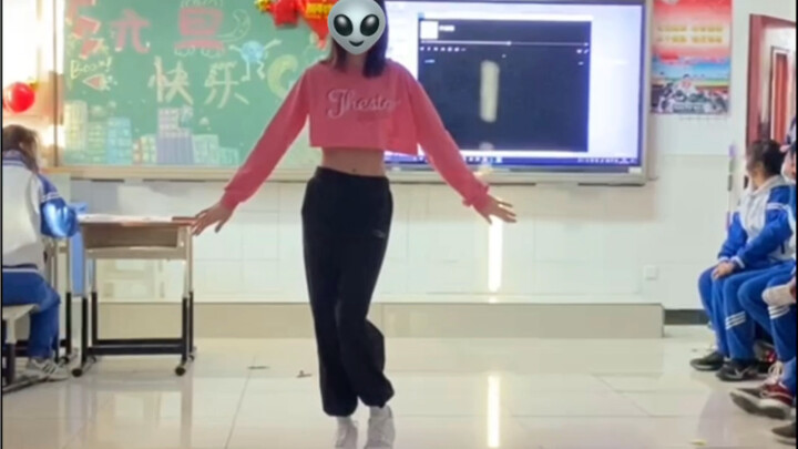 《Dumb Dumb》《Next level》