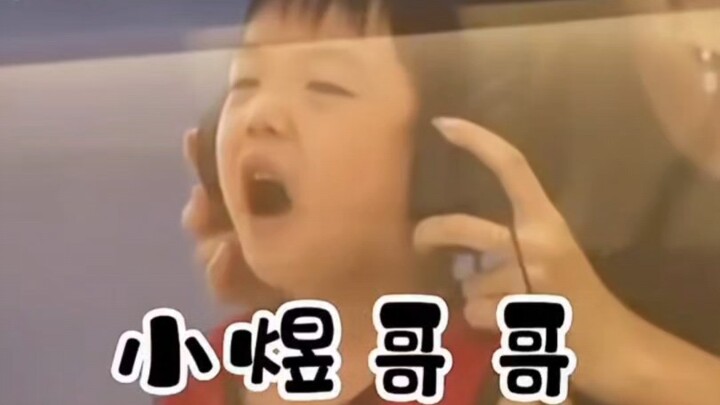 Ternyata semua anak kecil imut dalam drama radio itu suaranya diisi oleh Qi Qi!