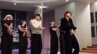【崔然竣】GGUM超级爽的一段拍摄JJUN JIL GEONG  240920IG更新