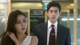 Saat musik dimulai, aku tahu aku sedang jatuh cinta