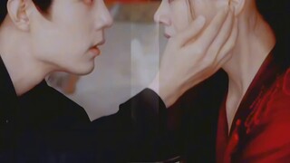 The price of growing up is so high that the innocent little princess's face is filled with sadness a