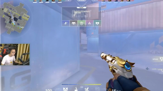 _Bom Giật Điện_ và Lần Đầu Trải Nghiệm Valorant Của Leopard