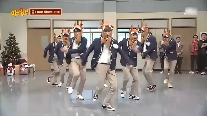 EXO - Love Shot Cute and Playful Reindeer Version (A Highlight Clip)