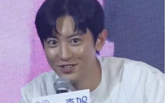 Chanyeol: I love mala tang! Sehun is my Chinese teacher! Little wolf Chanyeol—no, I’m not a little w