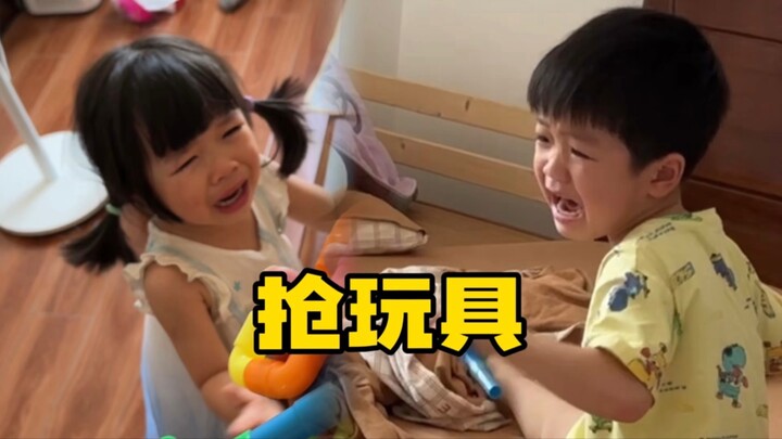 A Real-Life Toy-Grabbing Chronicle: From “No Longer Friends” to Becoming Best Friends Again