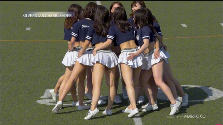 Japanese University Girls: Cute Mini Skirts of Japan University Women's Cheerleading Squad | Silver 