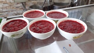 Tiết canh bò và phở bò. Hôm nay mình dẫn ông bạn đi ăn no bể bụng luôn