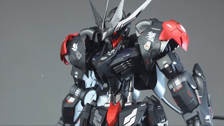 The giant-handed Barbatos wolf king is coming!