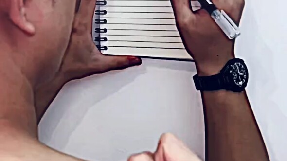 “Ngay khoảnh khắc anh ấy đặt bút, anh ấy đã có suy nghĩ của riêng mình.”