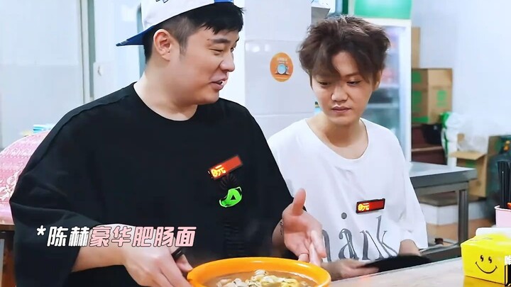 Lộc Hàm ánh mắt toàn là sự khao khát dành cho món lòng lợn #HahaHahahaMùa1