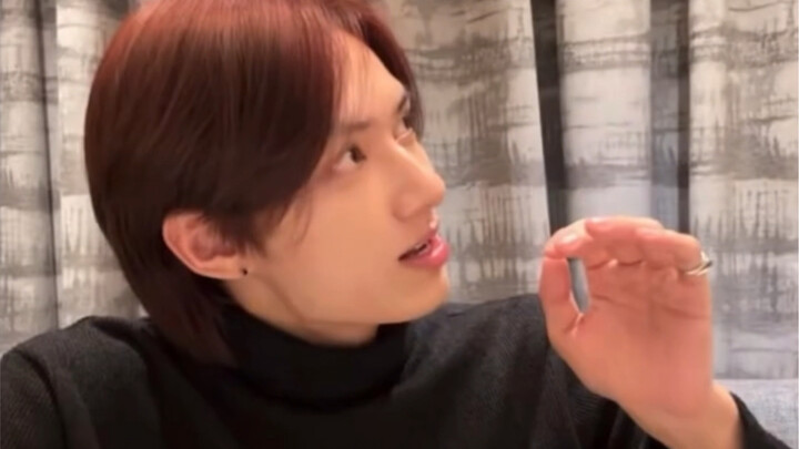 ไอดอลบ้านไหนมาไลฟ์แล้วพูดภาษากวางตุ้งกับแมลงสาบเนี่ย!!!