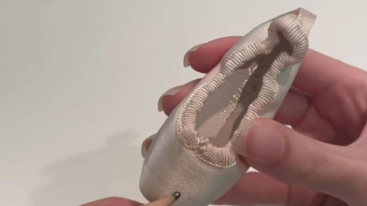 好小的芭蕾鞋子