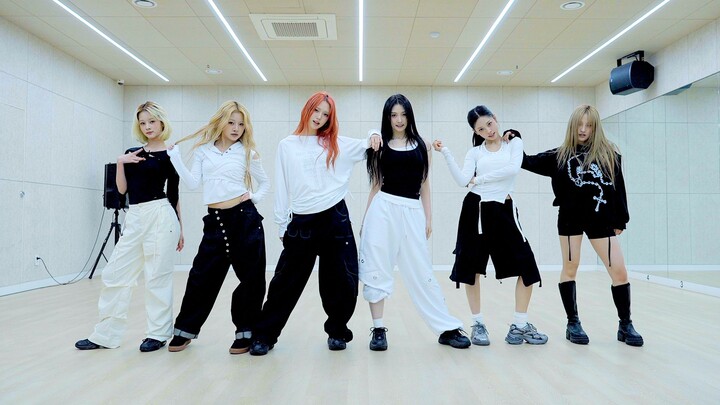 【UNCHILD】'UNCHILD' Dance Practice Room
