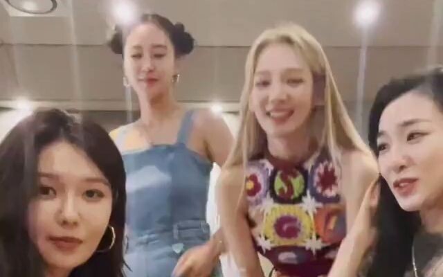 [Tiffany x Kim Hyoyeon x Yuri x Sooyoung] 210817 Behind-the-scenes of the dance challenge shoot for 