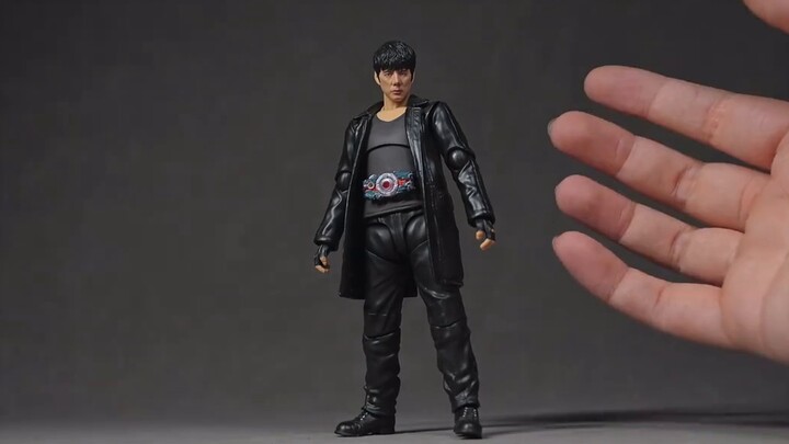 【SHF】Thanks to Black for introducing me to Kamen Rider. Who can not love this black knight! SHF real