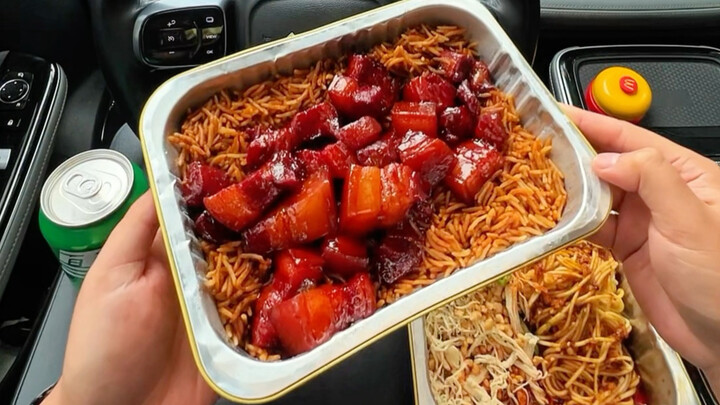 Braised pork with cold noodles—simple days, endless joy