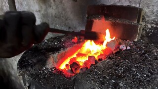 350 Razor Blades Forged into a Sharp Knife! - 1080