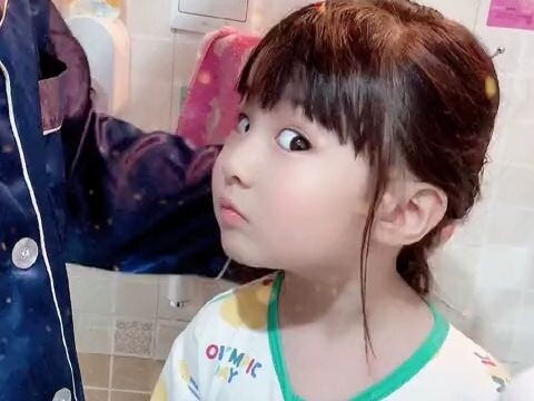 这是唯一一个光明正大抢自己老公还不能怎么着她的“女孩”…