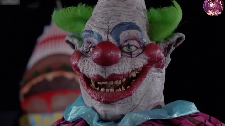 Killing like crazy in the most ridiculous way "Killer Clown from Outer Space"