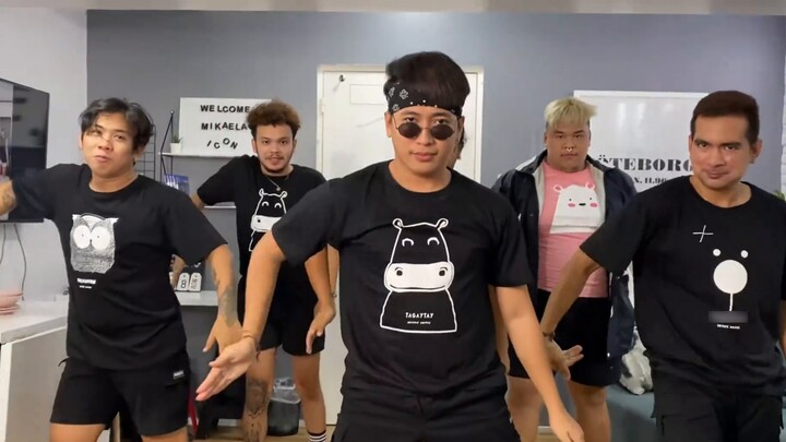 【فرقة الرقص القوية】تحدي رقص لور وراكا راكا【نقل من يوتيوب】