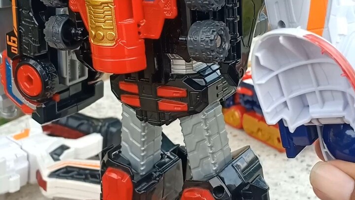 Robot lính cứu hỏa ma thuật DX Lupinkaiser Splash magic
