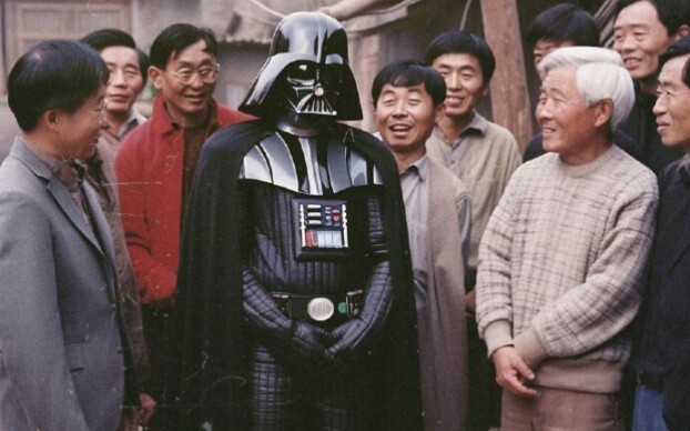Orang asing dari seluruh dunia mengunjungi pedesaan China pada tahun 1980-an