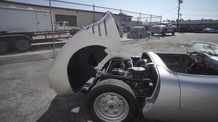 Porsche car