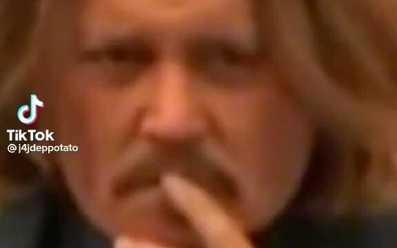 เพื่อไล่ล่าผู้พิพากษา