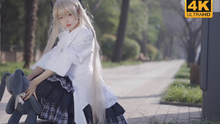 【】Qiongmei taking photos seriously...