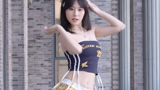 猜猜上衣是如何固定的