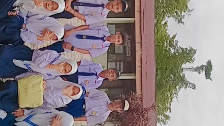 manusia terbuat dari tanah apa