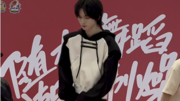Domino stray kids (unknown full picture