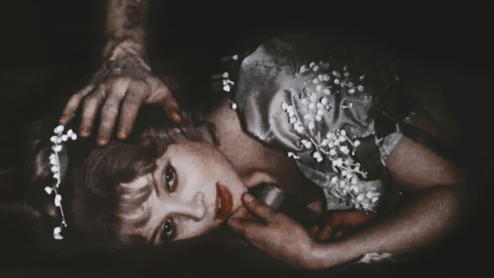 "Keep dreaming, let's not wake up."