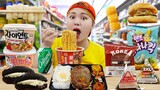 Korean Convenience Store Food Mukbang 장난감카메라 야외 편의점음식 먹방! 떡볶이 컵라면 치킨 CVS EATING SHOW | HIU 하이유