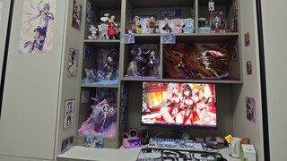 看着这手办墙，突然就觉得以前那个很舒适了