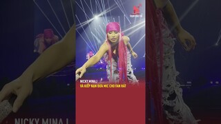 Nicky Minaj và kiếp nạn đưa mic cho fan hát | TGT