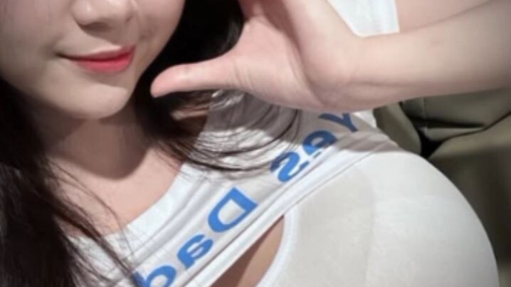 Kienzy Jedag jedug cewek cantik