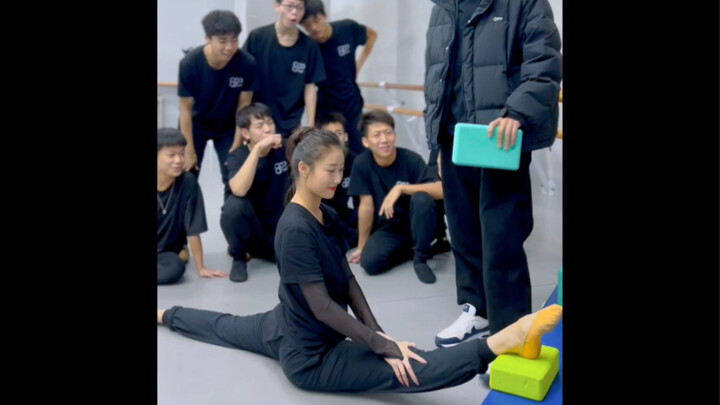 The criteria for judging the rank of dancers