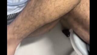 水管坏了找邻居帮忙没想到他是我的室友，我的新疆室友真的好可爱！！