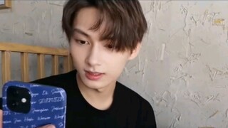 [Wen Junhui] Tôi muốn bị Li Dino cười chết