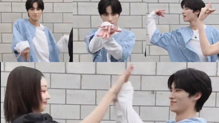 Grup cewek suka sekali mengajaknya syuting bareng! Dia jago banget bikin twist! Xiao Jun × Secret Nu