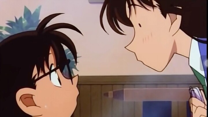 Conan｜294｜The innocent boy Kudo Shinichi is so cute, he looks coy and shy, and asks Ran-chan what he
