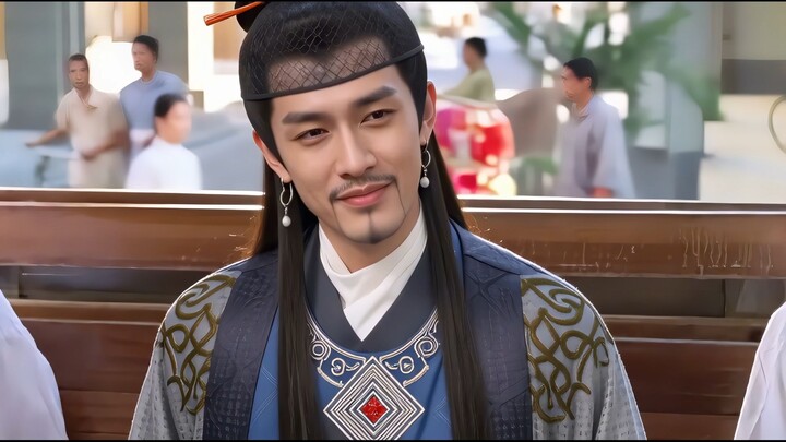 Looks like this gentleman really has a deep bias against guys with beards!