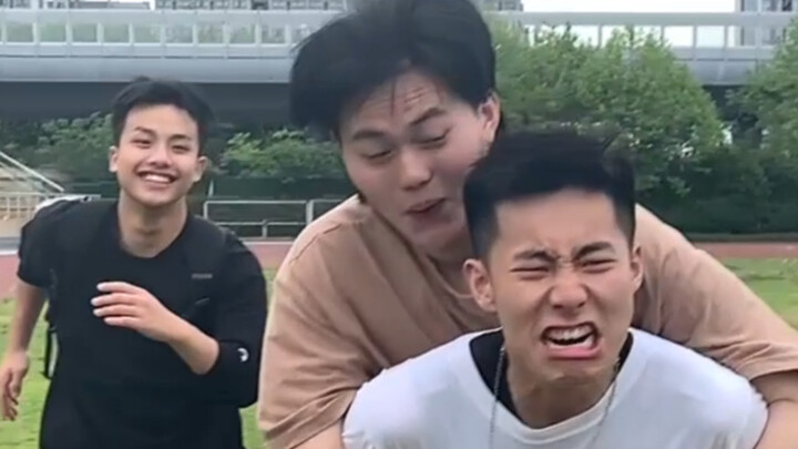 男 大 学 生 的 快 乐