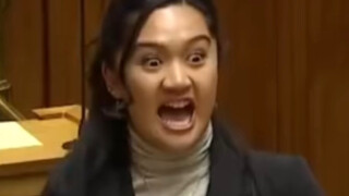 新西兰议会真实影像，毛利议员因不满新法案而在议会上带头跳舞