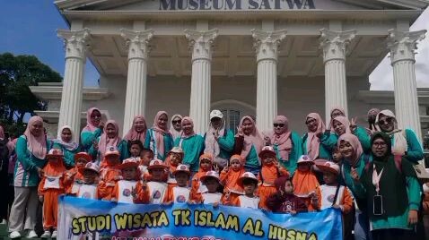 TK ISLAM AL-HUSNA LAWANG