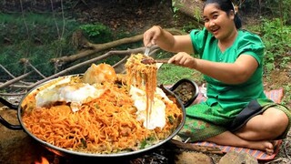 Amazing Cooking noodle with Beef and chili  recipe for food By village & Cooking life