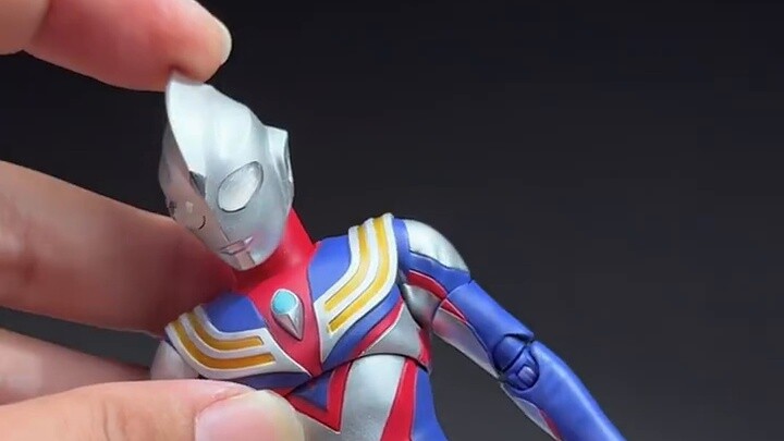 I only play with the waist-changing Ultraman Tiga! Bandai's new composite Ultraman Tiga is here! !