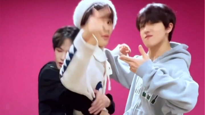 【NCT Jiuchen Yue】Thử thách 'Candy' phần khó xử đừng quá yêu thích