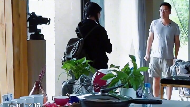 Da S is really such a kind person! She felt so guilty about accidentally crushing the kitten that sh